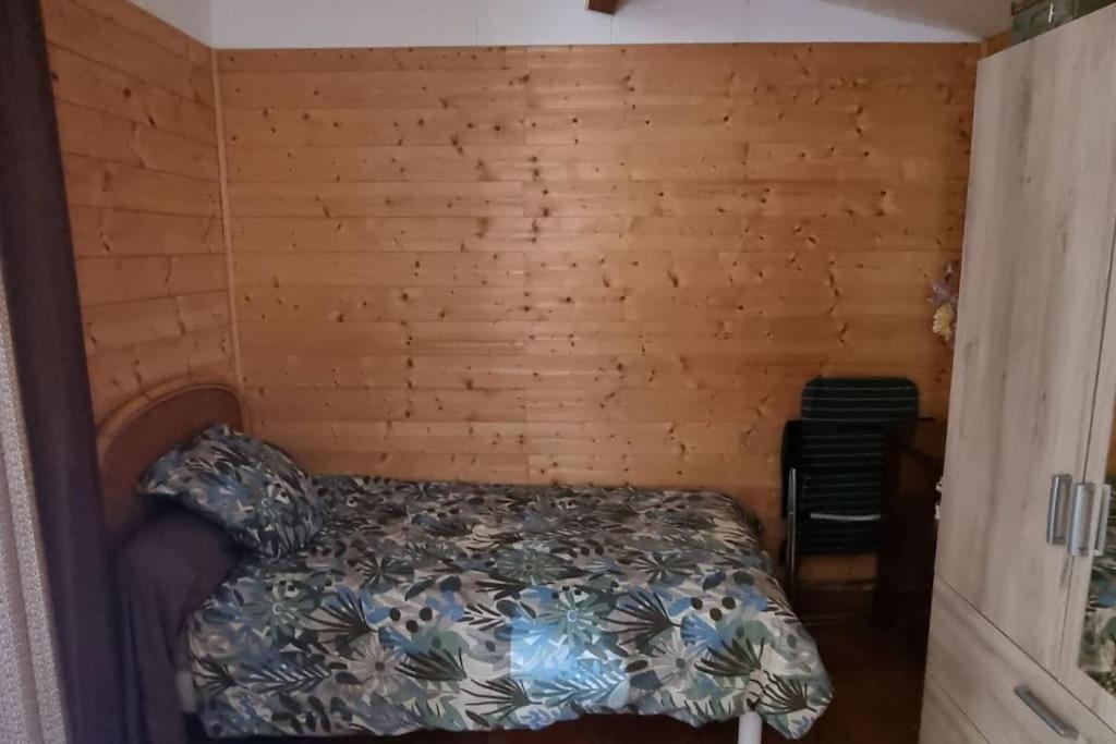 Maisonnette Chez L'Habitant Ла Сиота Екстериор снимка